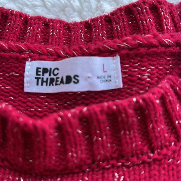 Girls size: L red sweater - Picture 3 of 4